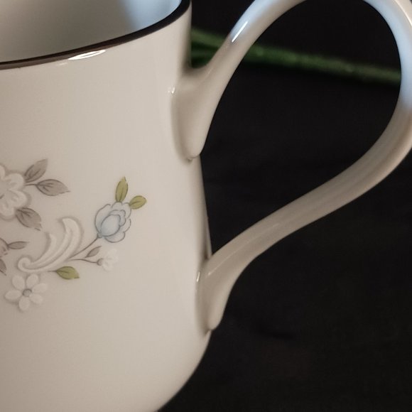 Carlton Creamer and Sugar Bowl - Corsage 481 2 piece set Coffee Tea Breakfast - Picture 7 of 11